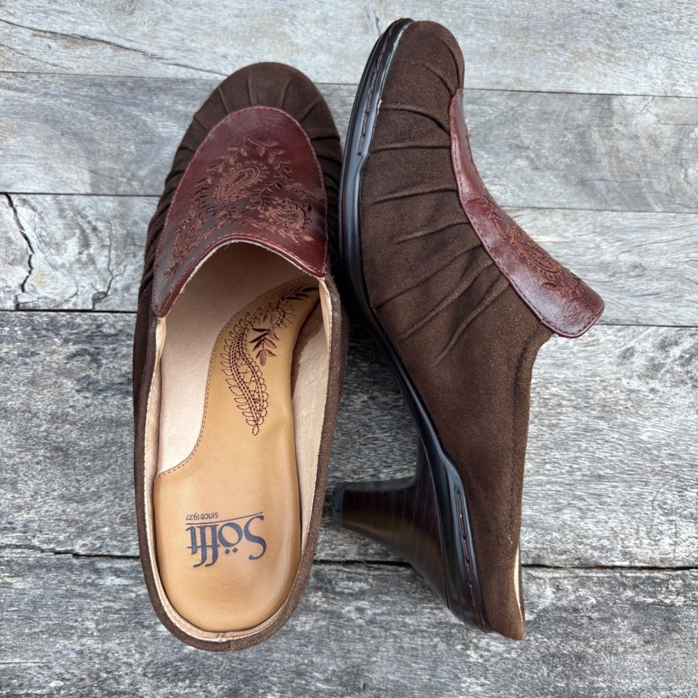 Brown Suede Tooled Leather Paisley Round Toe Slip On Regency Mules Size 7W - Picture 3 of 10